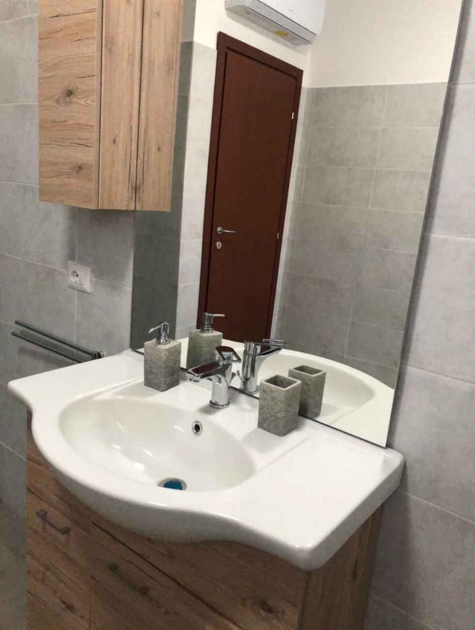 Matis Appartamenti Camisano Exteriör bild